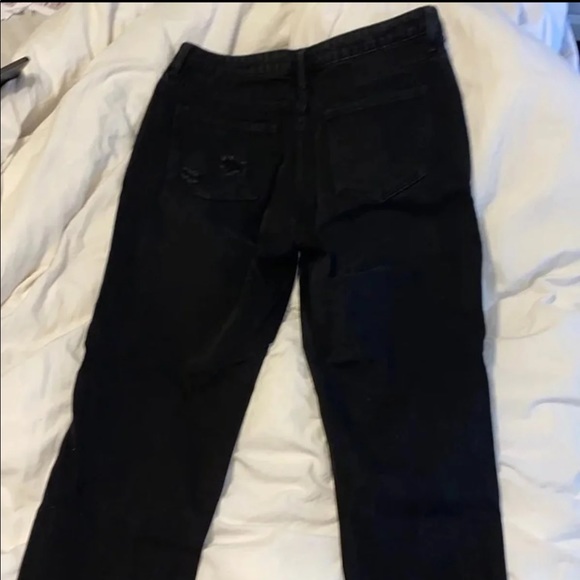 Fashion Nova Boyfriend Jeans - Picture 3 of 8